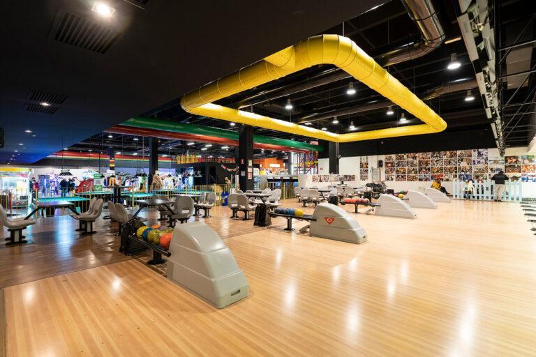 Sala giochi busnago globo centro commerciale monza brianza piste bowling 8)